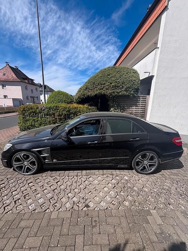 Usata Mercedes E350 272 CV (200 kW) 2010 Nero Berlina