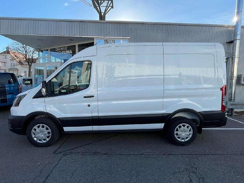 Gebraucht Ford Transit Trend 131 PS (96 kW) 2024 Frostweiß Van / Kleinbus
