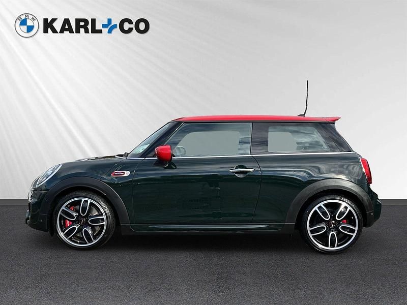 Gebraucht Mini John Cooper Works 231 PS (169 kW) 2020 Gruen Kleinwagen