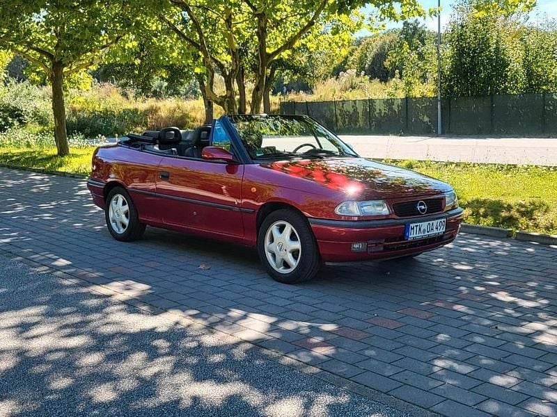 Rot Gebraucht 1999 Opel Astra Cabriolet Cabrio | 3.199 € (Etwas zu teuer) - Bild 1/4