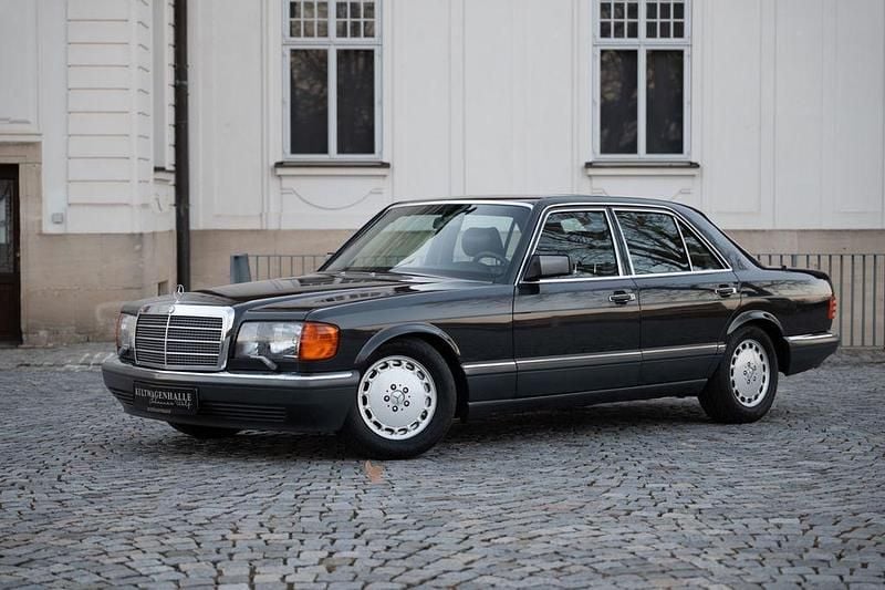 Gebraucht Mercedes 560 299 PS (219 kW) 1989 Schwarz Limousine