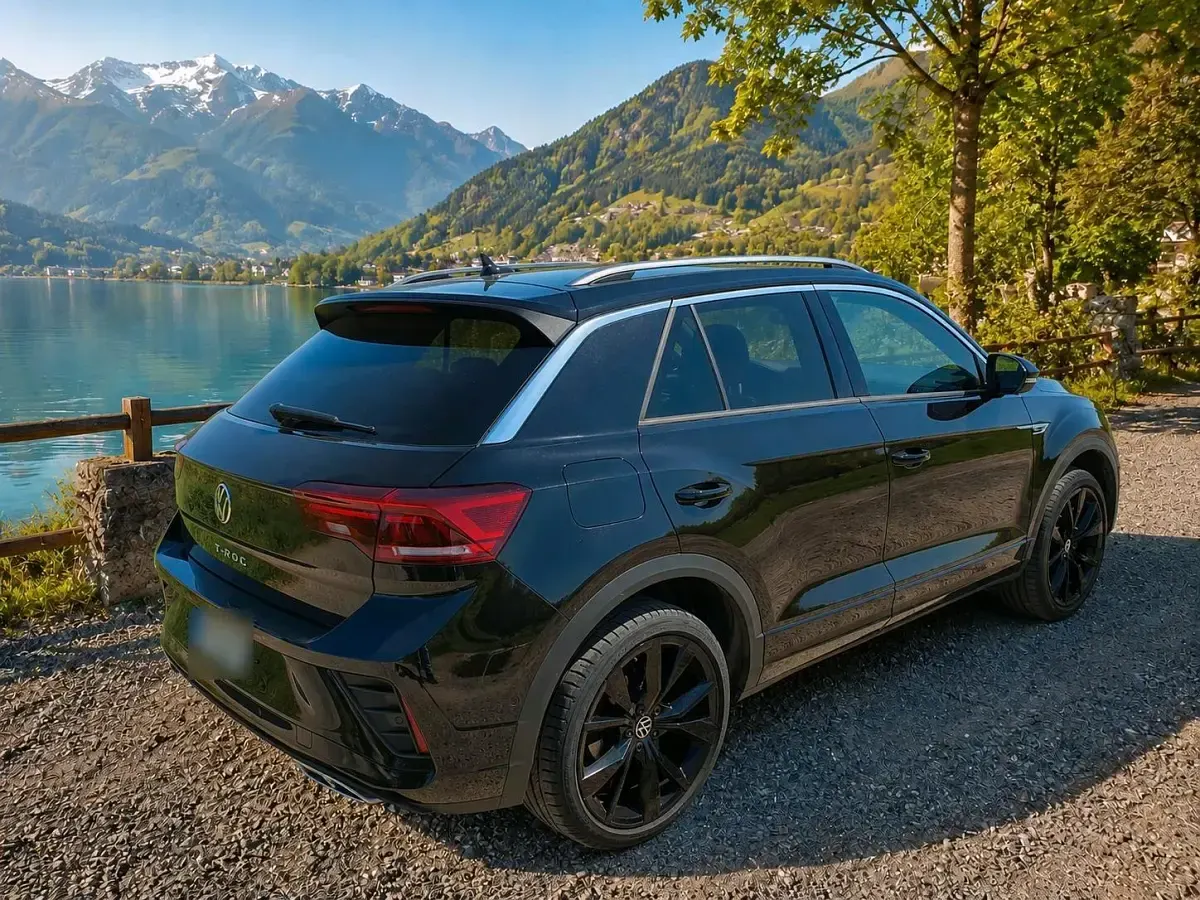 Gebraucht VW T-Roc R-line 150 PS (110 kW) 2024 Schwarz SUV
