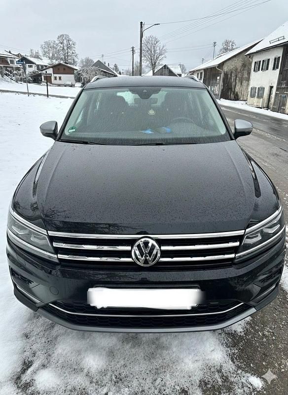 Gebraucht VW Tiguan Allspace 200 PS (147 kW) 2021 Schwarz SUV