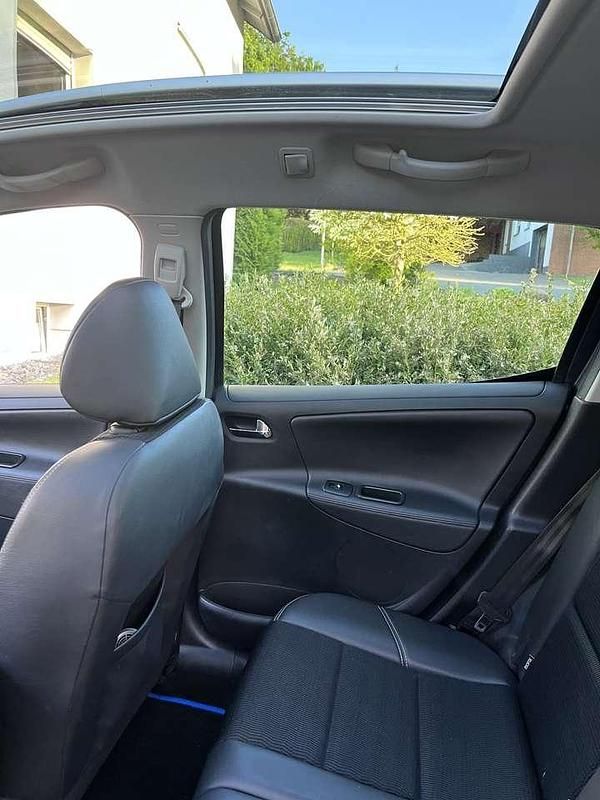 Gebraucht Peugeot 207 Premium 95 PS (69 kW) 2011 Grau Kombi