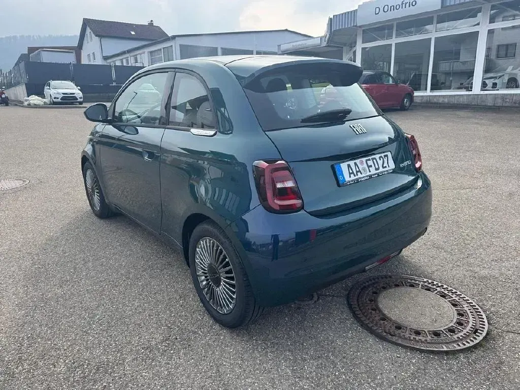 Gebraucht Fiat 500 65 PS (47 kW) 2026 Ozean grün metallic Limousine