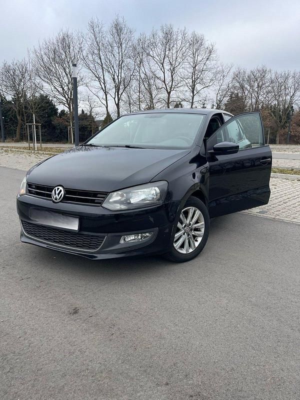 Gebraucht VW Polo Style 69 PS (50 kW) 2011 Schwarz Limousine
