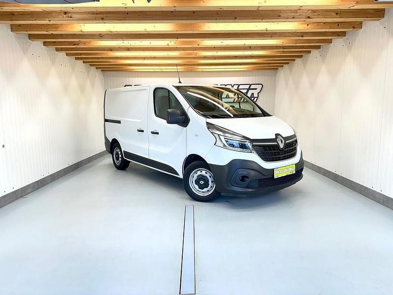 Second-hand Renault Trafic 120 CP (88 kW) 2020 Alb Monovolum