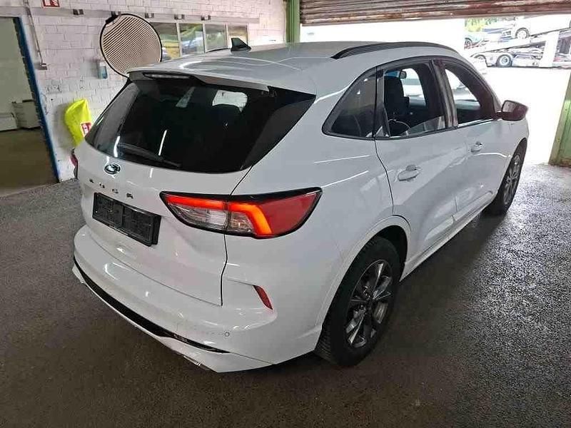 Gebraucht Ford Kuga ST-Line 120 PS (88 kW) 2021 Weiß SUV