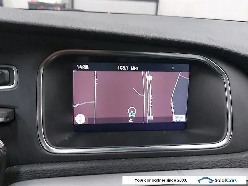 Gebraucht Volvo V40 152 PS (111 kW) 2018 Blau Limousine