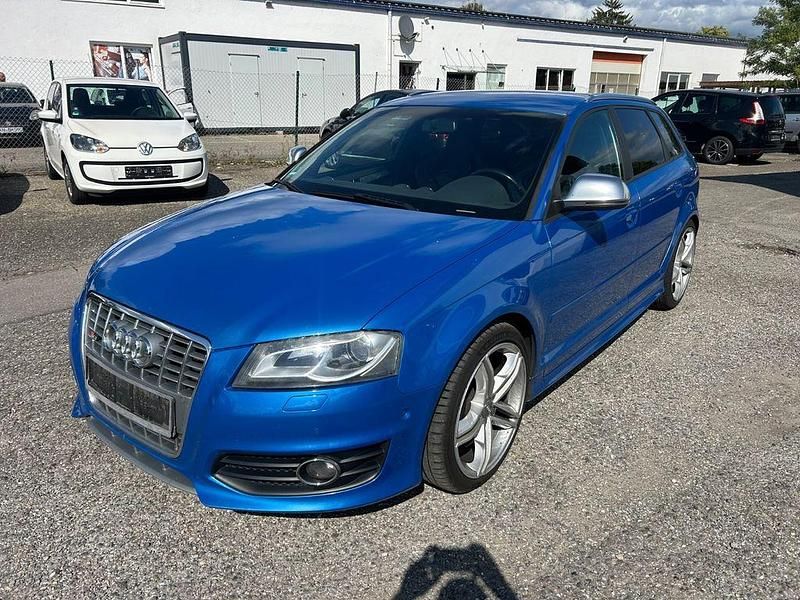 Blau Gebraucht 2009 Audi S3 Comfort Limousine | 10.900 € (Fairer Preis) - Bild 1/4