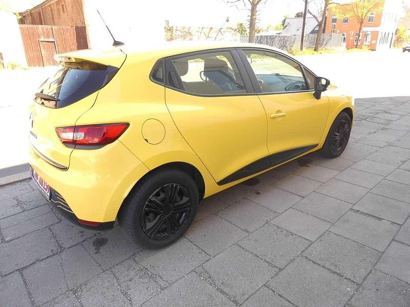 Gebraucht Renault Clio IV Dynamique 73 PS (53 kW) 2013 Gelb Limousine