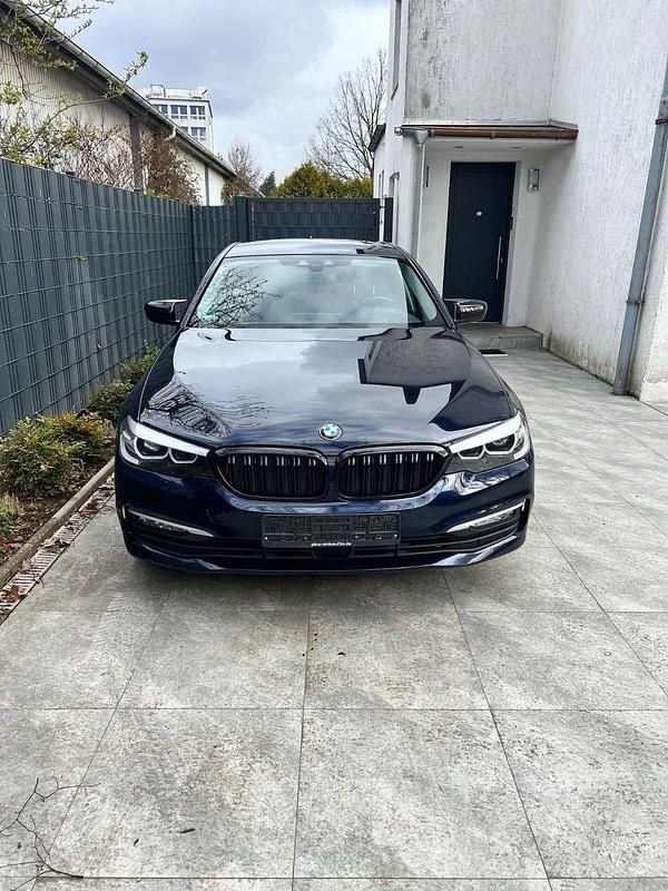 Gebraucht BMW 530 265 PS (194 kW) 2018 Blau Limousine