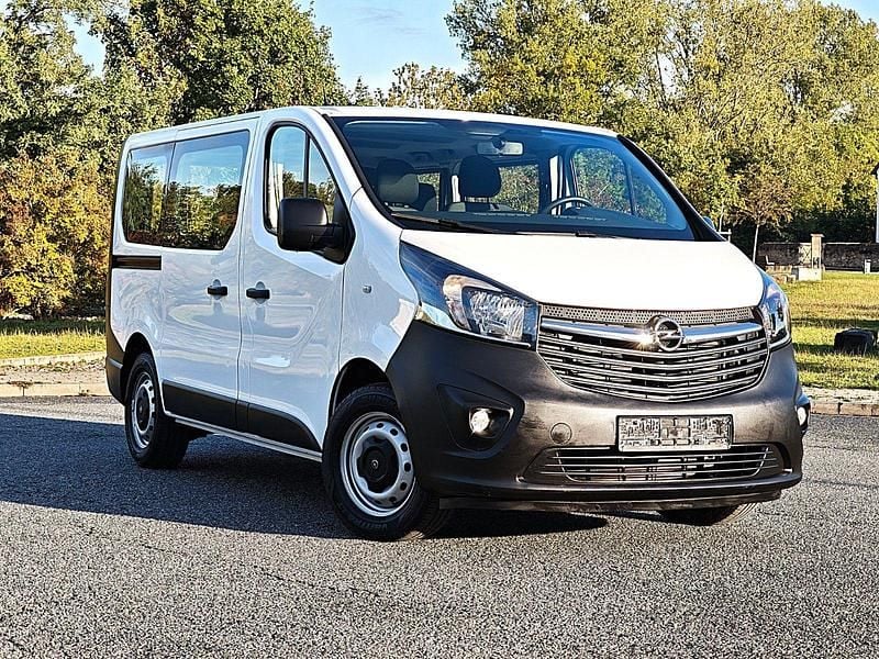 Weiß Gebraucht 2018 Opel Vivaro Van | 13.999 € (Superpreis) - Bild 1/4