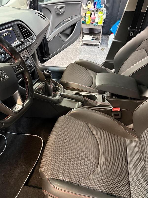 Gebraucht Seat Leon FR 150 PS (110 kW) 2016 Schwarz Limousine