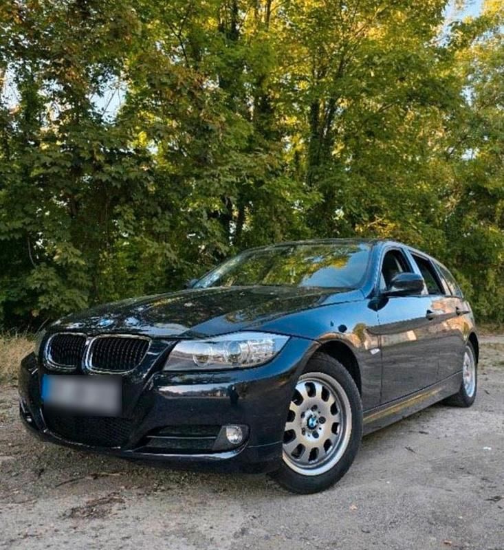 Gebraucht BMW 320 170 PS (125 kW) 2008 Blau Kombi