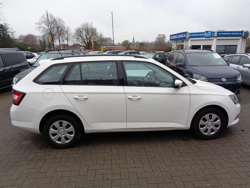 Gebraucht Skoda Fabia Ambition 90 PS (66 kW) 2016 Weiß Kombi
