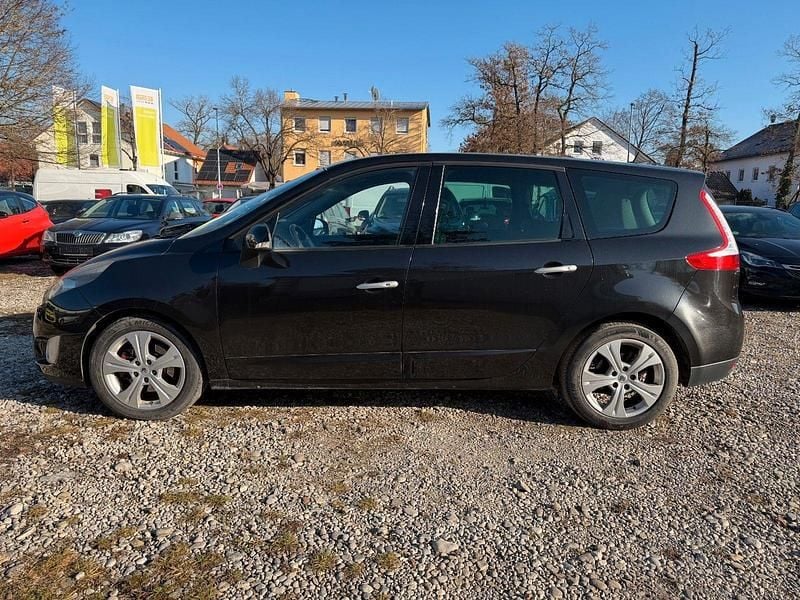 Gebraucht Renault Scénic III Dynamique 131 PS (96 kW) 2010 Schwarz Van / Kleinbus