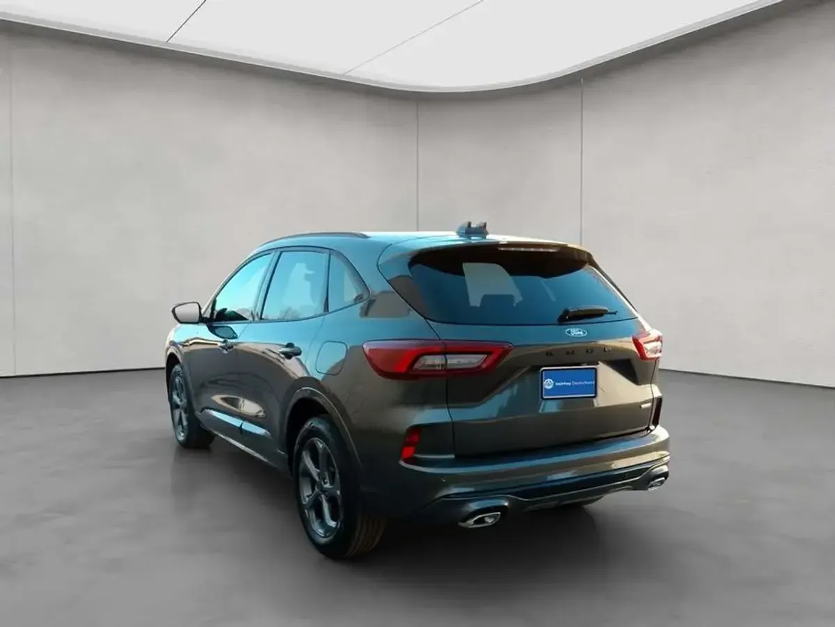 Neu Ford Kuga ST-Line X 186 PS (136 kW) 2026 Magnetic metallic SUV