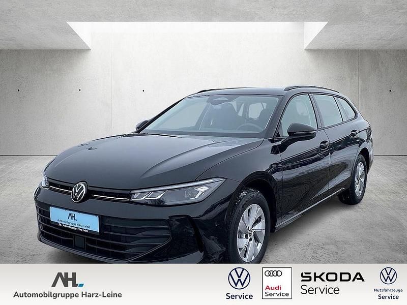 Neu VW Passat Basis 150 PS (110 kW) 2025 Schwarz Kombi