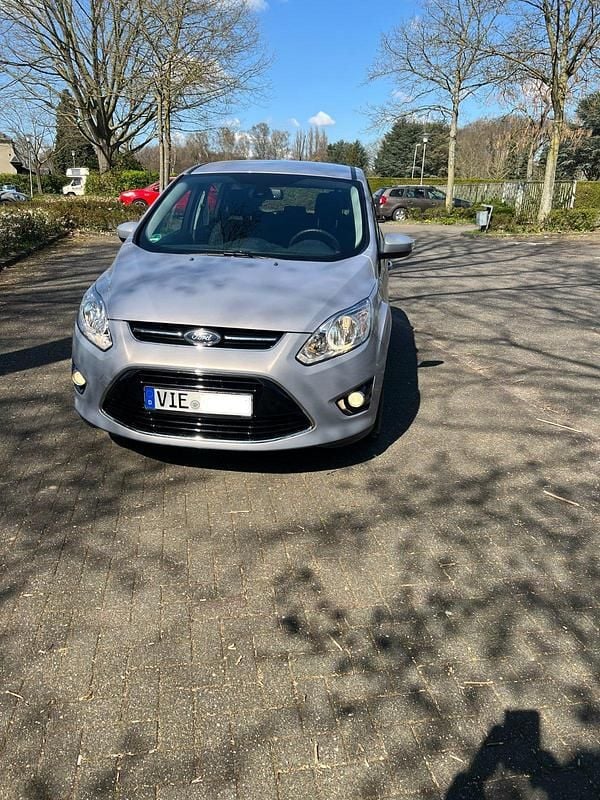 Silber Gebraucht 2011 Ford C-MAX Titanium Van / Kleinbus | 8.800 € (Etwas zu teuer) - Bild 1/4