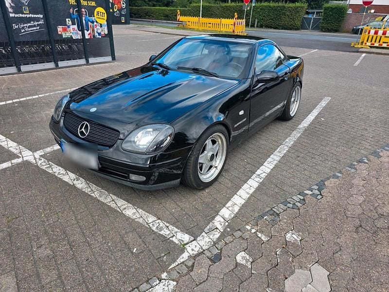 Schwarz Gebraucht 1998 Mercedes SLK230 Cabrio | 4.500 € (Guter Preis) - Bild 1/4