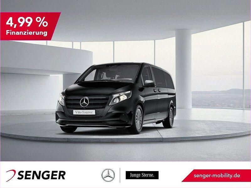 Obsidianschwarz Gebraucht 2024 Mercedes Vito Van / Kleinbus | 47.950 € - Bild 1/3