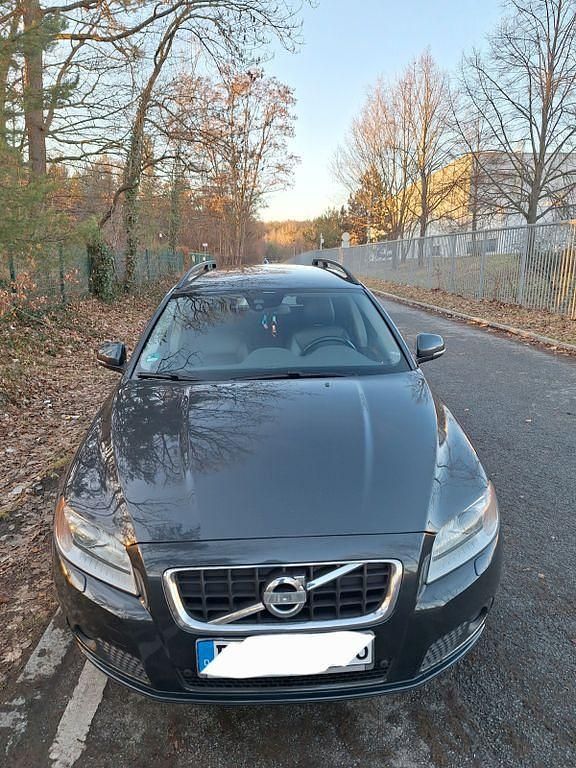 Gebraucht Volvo V70 Pro 136 PS (100 kW) 2012 Schwarz Kombi