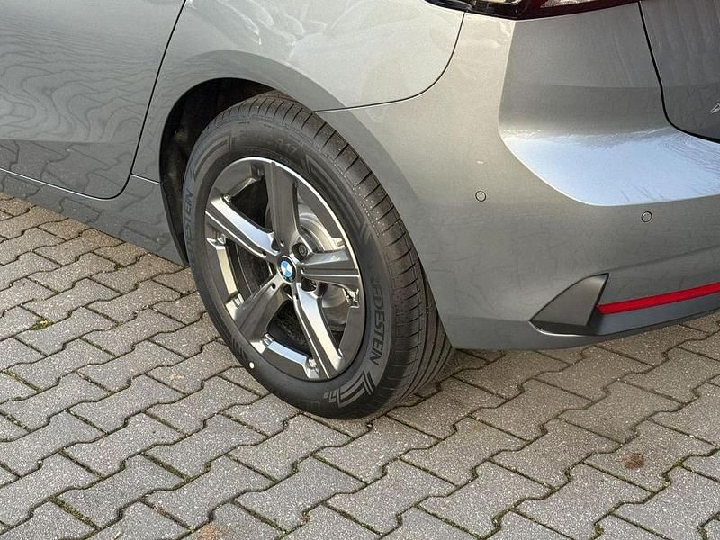 Neu BMW 223 Active Tourer 204 PS (150 kW) 2025 Grau Van / Kleinbus