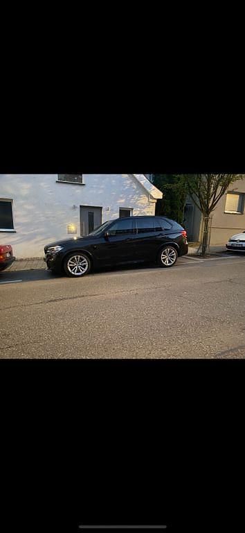 Schwarz Gebraucht 2015 BMW X5 Performance SUV | 22.999 € (Guter Preis) - Bild 1/4