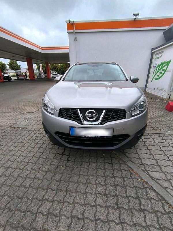 Gebraucht Nissan Qashqai +2 150 PS (110 kW) 2011 Silber SUV