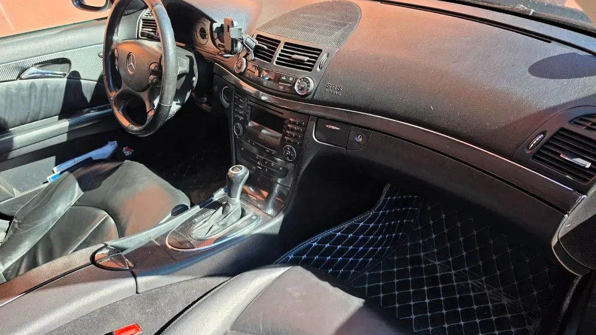 Gebraucht Mercedes E320 Avantgarde 224 PS (164 kW) 2007 Schwarz Kombi