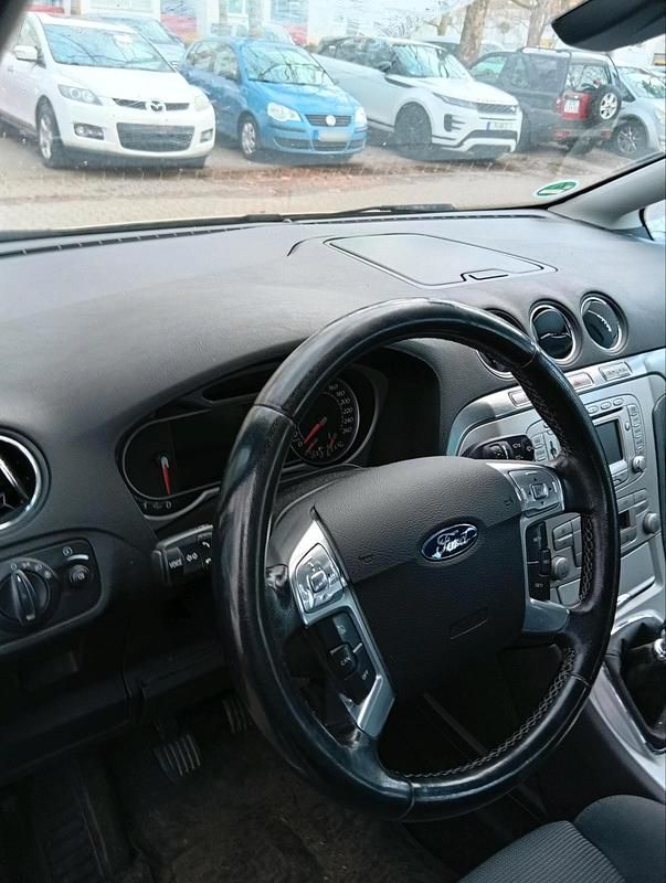 Gebraucht Ford S-MAX S 175 PS (128 kW) 2009 Grau Van / Kleinbus