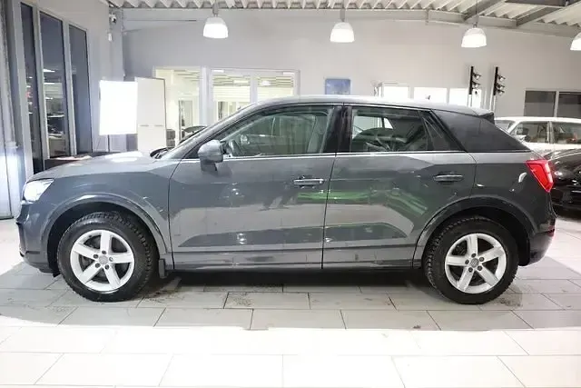 Używany Audi Q2 Sport 150 KM (110 kW) 2017 Szary SUV
