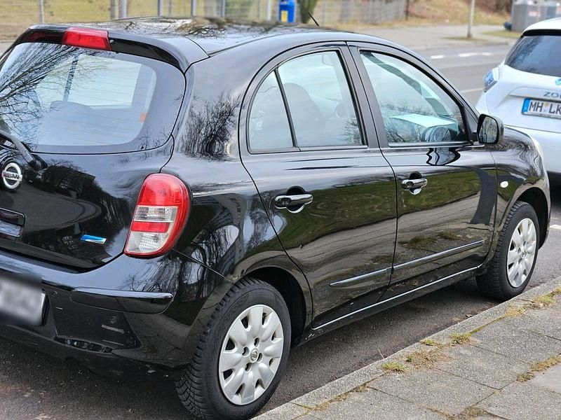 Gebraucht Nissan Micra 80 PS (58 kW) 2011 Schwarz Kleinwagen