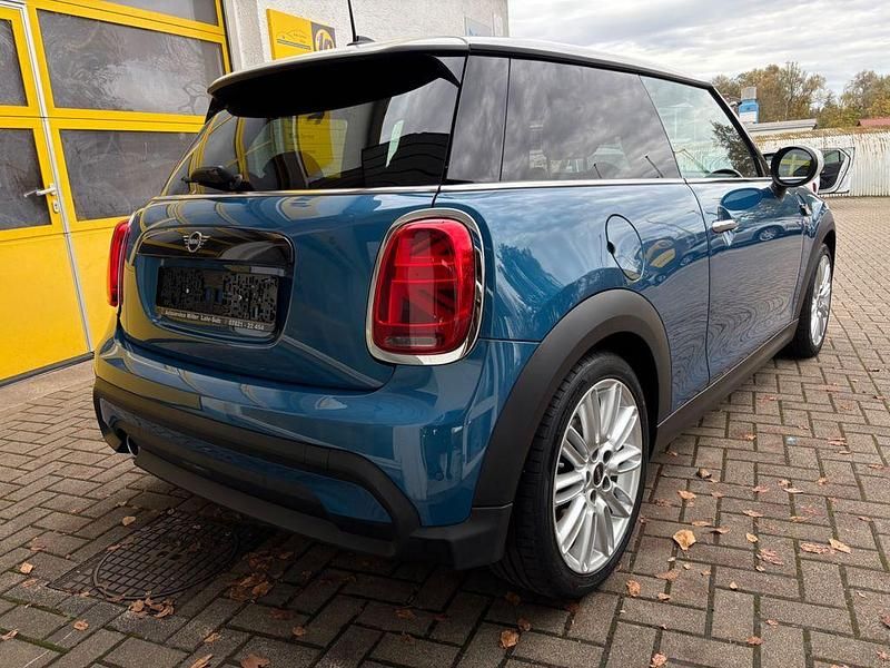 Gebraucht Mini Cooper 136 PS (100 kW) 2023 Blau Kleinwagen