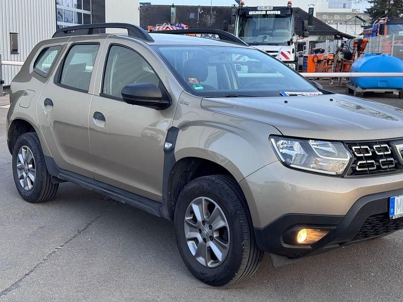 Gebraucht Dacia Duster Essentiel 101 PS (74 kW) 2020 Beige SUV