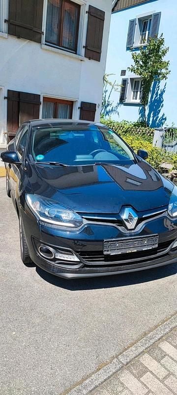 Schwarz Gebraucht 2014 Renault Mégane III Limousine | 6.500 € - Bild 1/4
