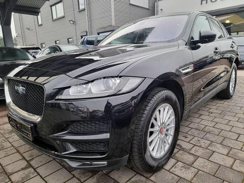 Schwarz Gebraucht 2018 Jaguar F-Pace Prestige SUV | 19.800 € (Superpreis) - Bild 1/4