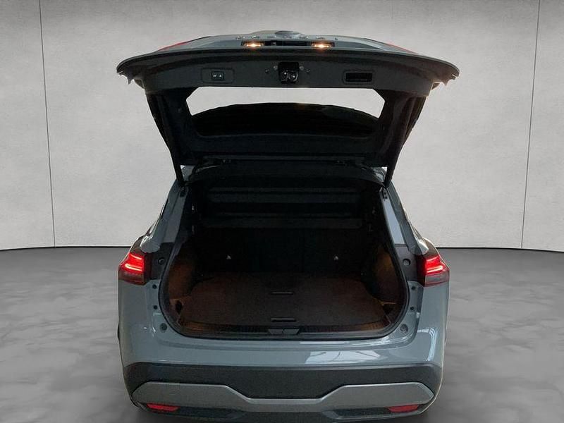 Gebraucht Nissan Qashqai Tekna+ 158 PS (116 kW) 2024 Grau SUV