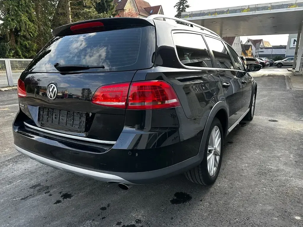 Gebraucht VW Passat Alltrack Basis 177 PS (130 kW) 2014 Schwarz Kombi