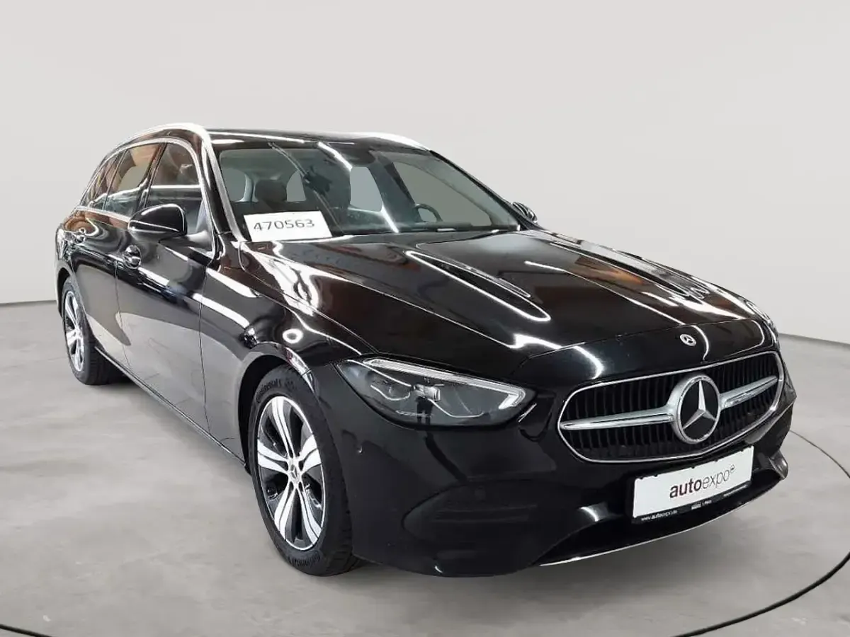 Gebraucht Mercedes C200 163 PS (119 kW) 2023 Kleinwagen