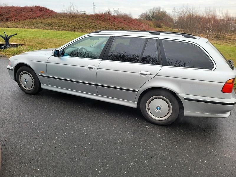 Gebraucht BMW 523 170 PS (125 kW) 1999 Kombi
