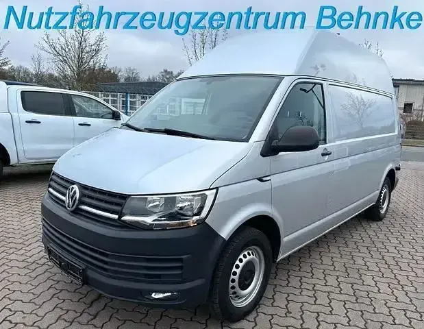 Usata VW Transporter 150 CV (110 kW) 2017 Argento Furgone