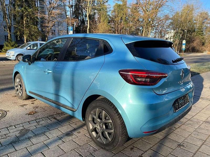 Gebraucht Renault Clio V Experience 91 PS (66 kW) 2021 Celadon blue Kleinwagen