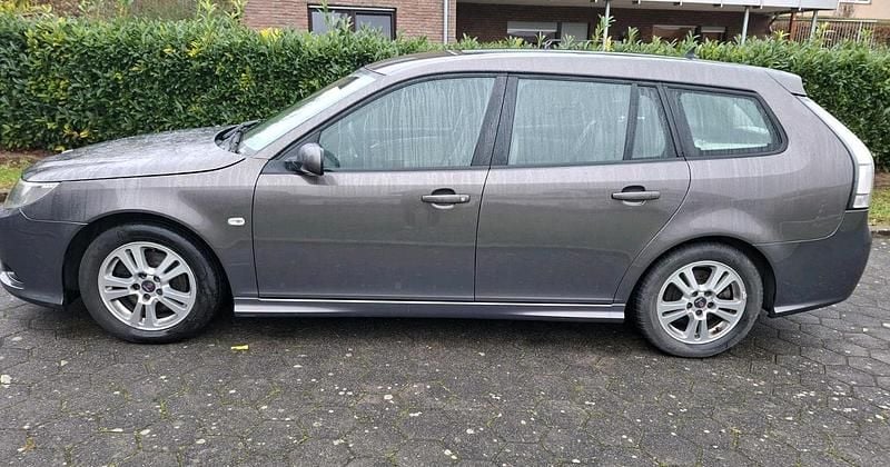 Grau Gebraucht 2007 Saab 9-3 Vector Kombi | 4.300 € (Fairer Preis) - Bild 1/4