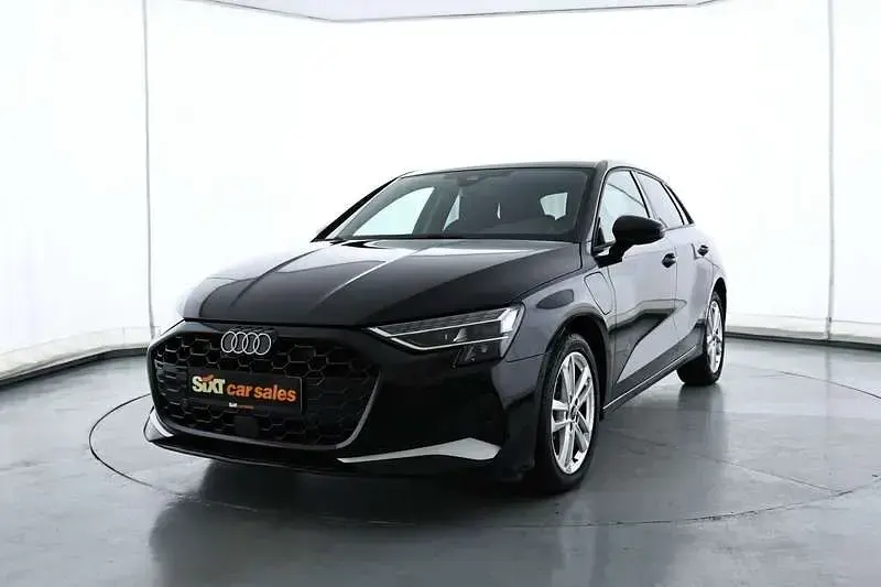 Gebraucht Audi A3 Ambiente 204 PS (150 kW) 2025 Schwarz Limousine