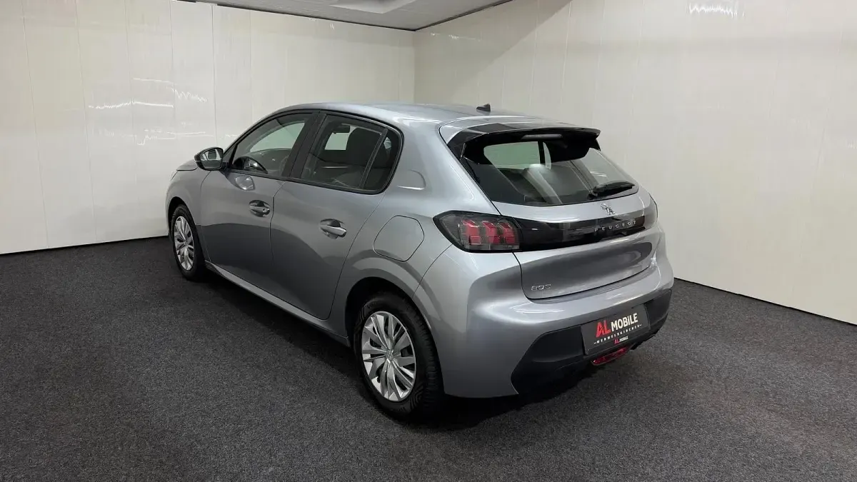 Gebraucht Peugeot 208 Active 75 PS (55 kW) 2023 Grau Kleinwagen
