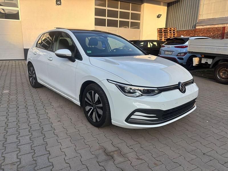 Gebraucht VW Golf VIII Move 150 PS (110 kW) 2023 Weiß Limousine