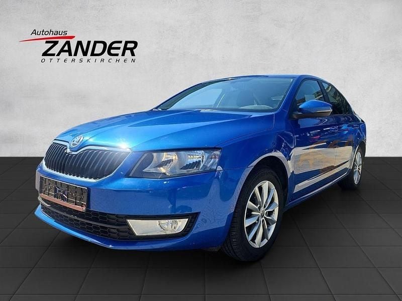 Raceblau Gebraucht 2013 Skoda Octavia Ambition Limousine | 4.900 € (Superpreis) - Bild 1/4