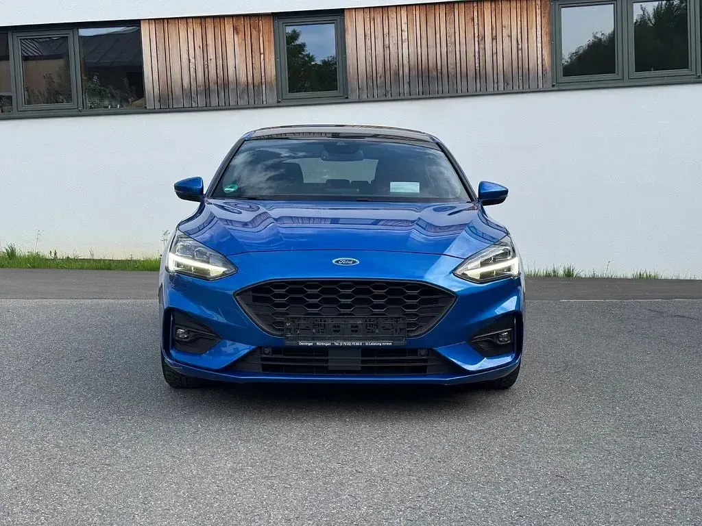Gebraucht Ford Focus ST-Line 125 PS (91 kW) 2019 Blau Limousine